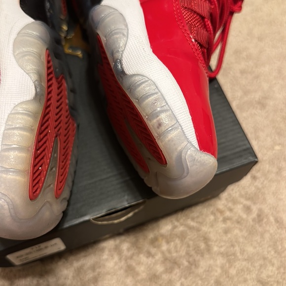 Jordan 11 Retro - Picture 8 of 9